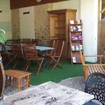 Mobil Avec Terrasse - 4 Pers. - Api-1-52-1595 مكان تخييم