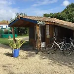 Mobil Avec Terrasse - 4 Pers. - Api-1-52-1595 *