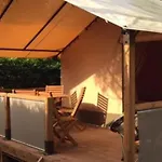 مكان تخييم Mobil Avec Terrasse - 4 Pers. - Api-1-52-1595