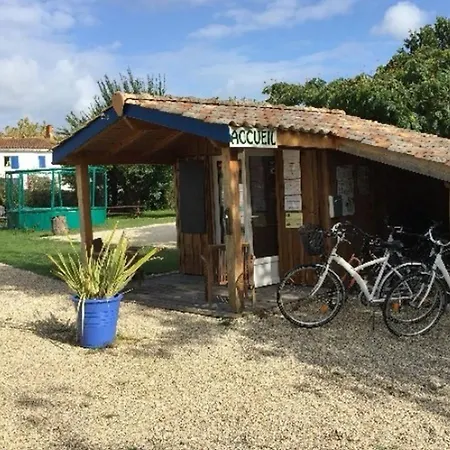 Mobil Avec Terrasse - 4 Pers. - Api-1-52-1595 *
