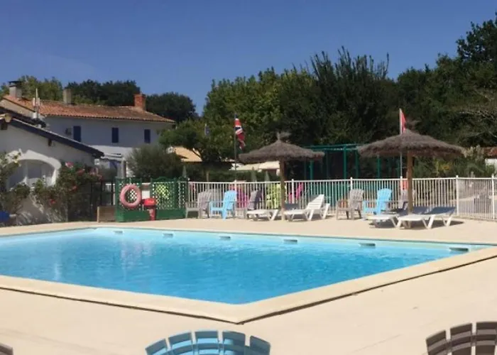 Mobil Avec Terrasse - 4 Pers. - Api-1-52-1595 Kamp alanı Vendays-Montalivet