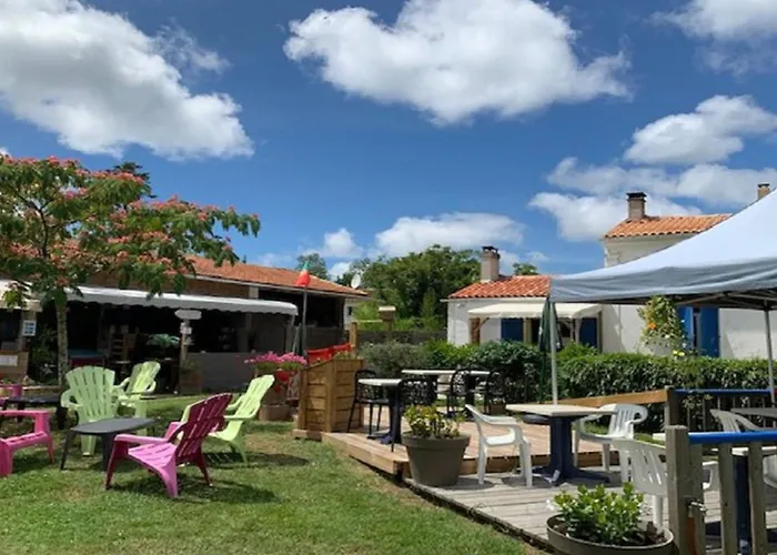 Mobil Avec Terrasse - 4 Pers. - Api-1-52-1595 *